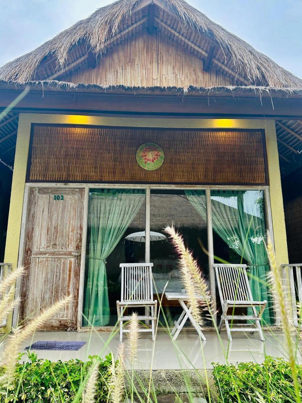 Nusa Majesty Batununggul Esterno foto